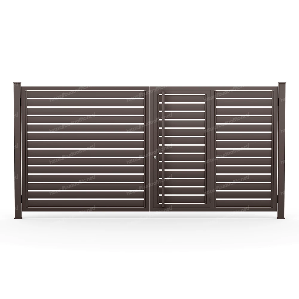 Розпашні ворота з хвірткою всередині Ранчо