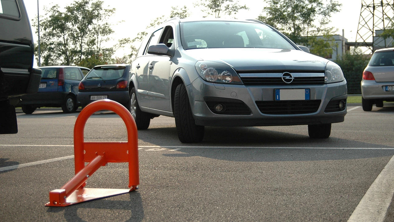 Паркувальний барєр