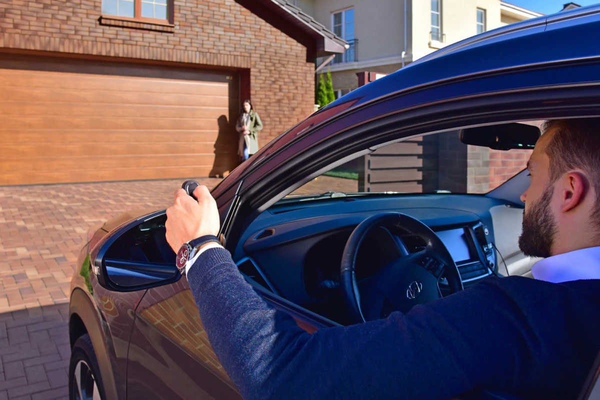 Автоматика на гаражні ворота