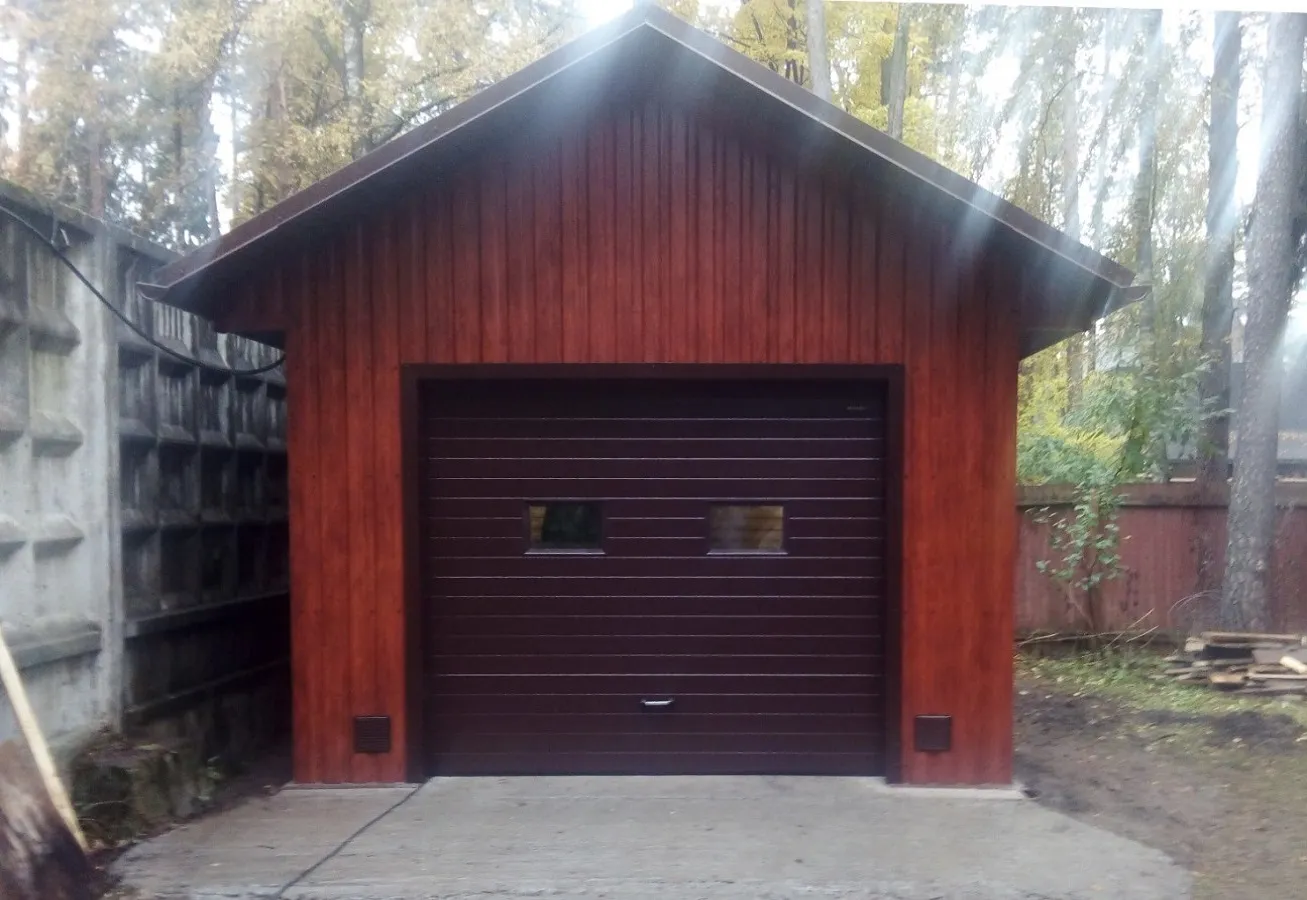 Профнастил на гараж купити