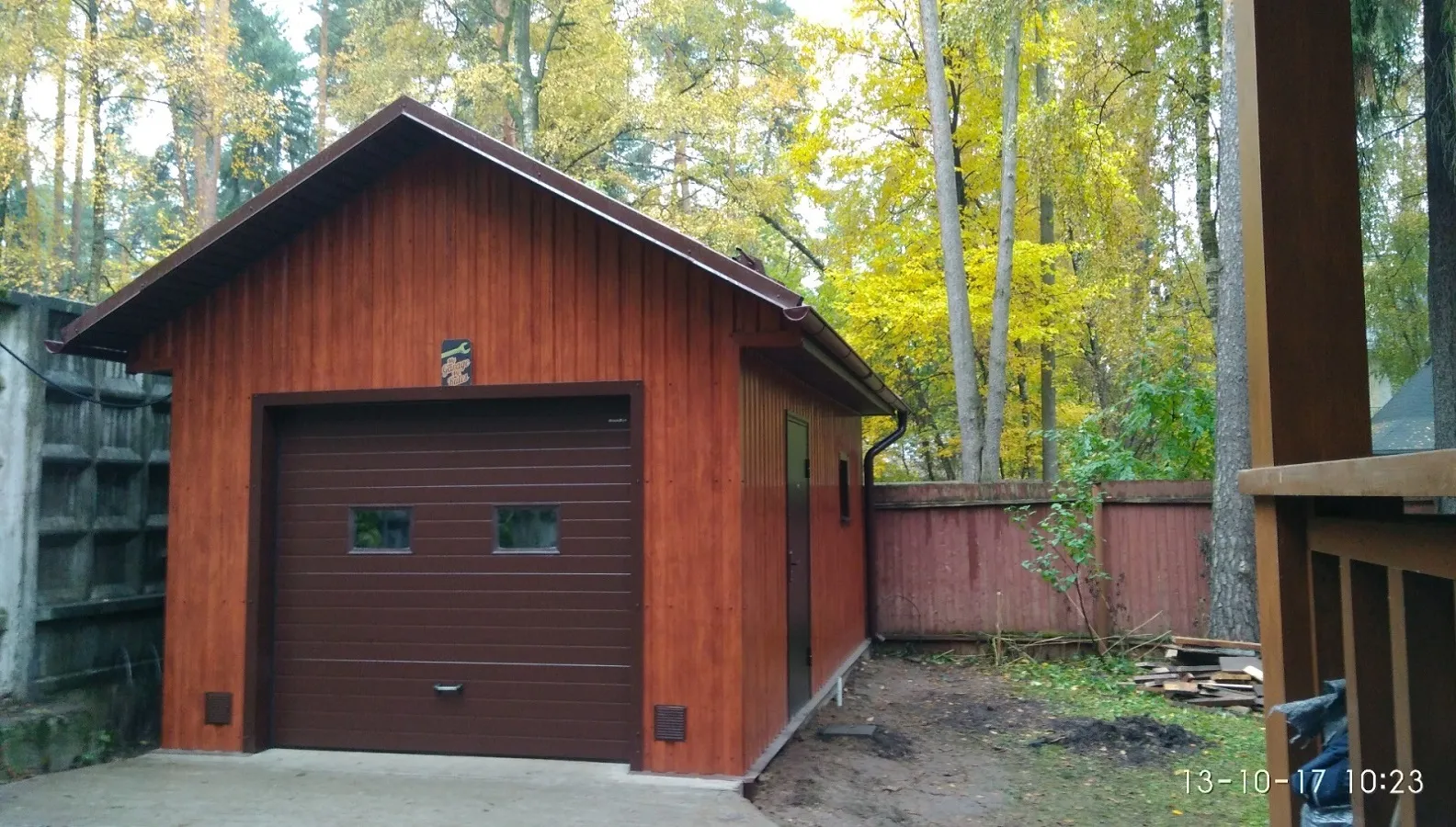 Профнастил на гараж фото