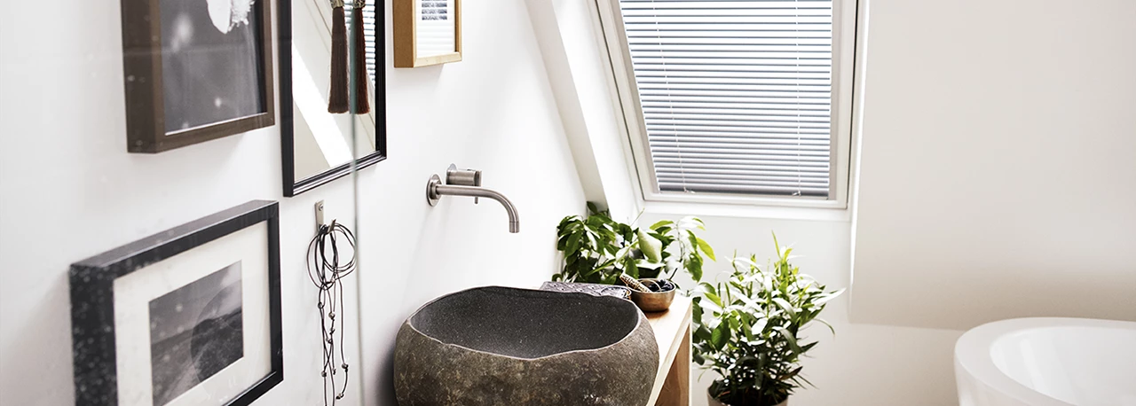 жалюзі на мансардні вікна