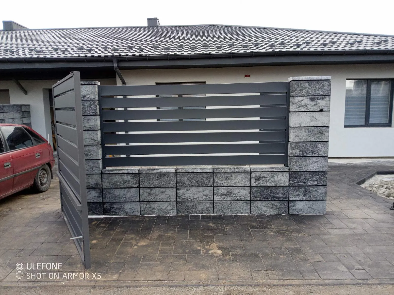 Металевий паркан Ранчо з горизонтальними ламелями товщиною 0.5 мм — власне виробництво Budtraffic