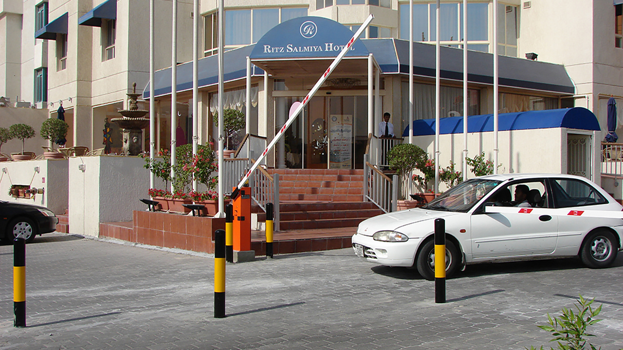 Автоматичний шлагбаум