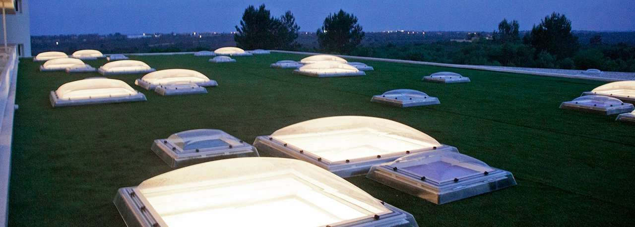 Зенітні вікна (зенітні ліхтарі)